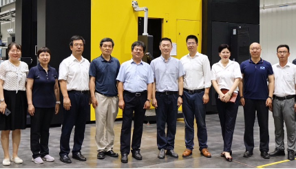 [日發(fā)精機]中國機床工具工業(yè)協(xié)會(huì )執行副理事長(cháng)郭長(cháng)城一行赴日發(fā)精機調研考察